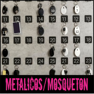 Llaveros con mosquetón y llaveros metálicos